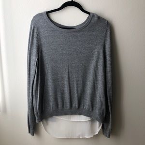 LIGHTWEIGHT GREY SWEATER WITH WHITE UNDERLAY
